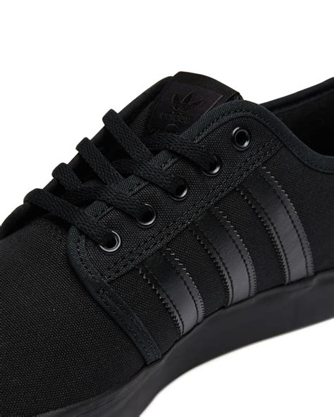 adidas women's black sneakers